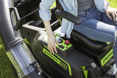 Electrical Commercial Grade Lawn Mowers